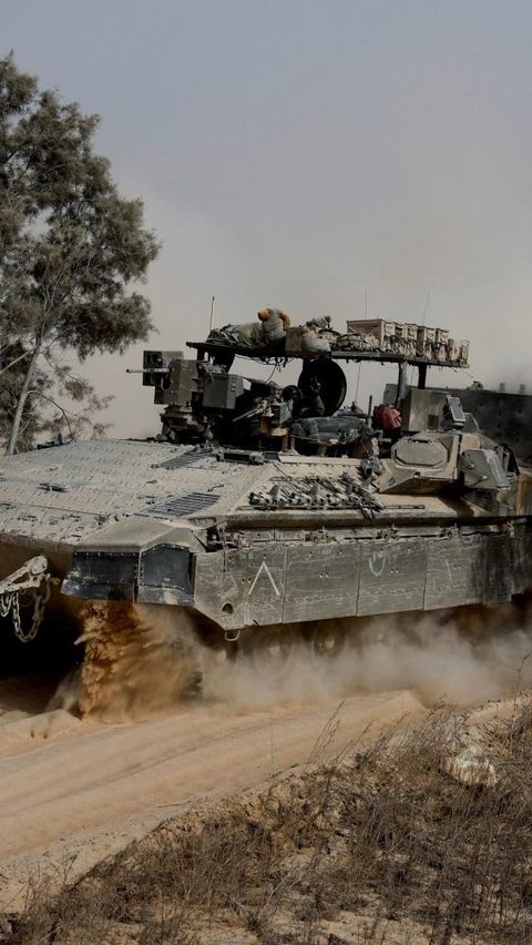 Para pejabat di wilayah tersebut melaporkan bahwa setidaknya 26 orang lagi tewas akibat tembakan Israel di Rafah. Foto: REUTERS / Amir Cohen<br>