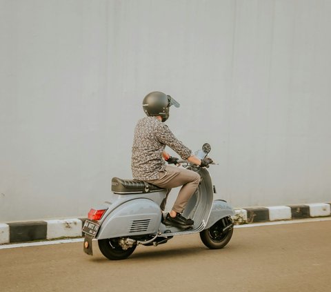 Sejarah Vespa Di Indonesia, Ikon Motor Skuter Klasik Yang Tidak Lekang ...