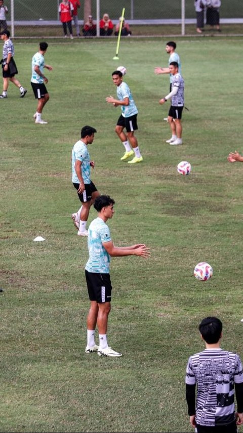 FOTO: Timnas Indonesia Siapkan Mental Baja Jelang Hadapi Dua Laga Penting di Kualifikasi Piala Dunia 2026