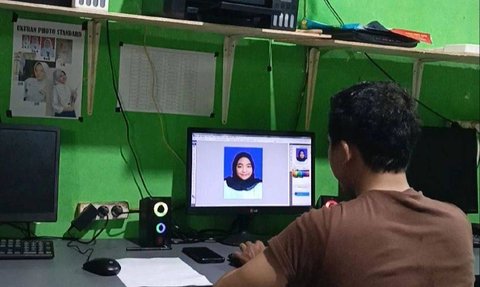 Pria Ini Bagikan Kisahnya Punya Bisnis Fotocopy, Mulai dari Untung Kecil hingga Punya 2 Karyawan