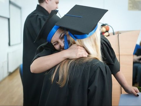 Pesan dan Kesan Wisudawan Lucu: Penuh Makna