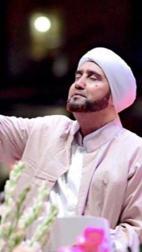 Profil Habib Syech bin Abdul Qodir Assegaf<br>