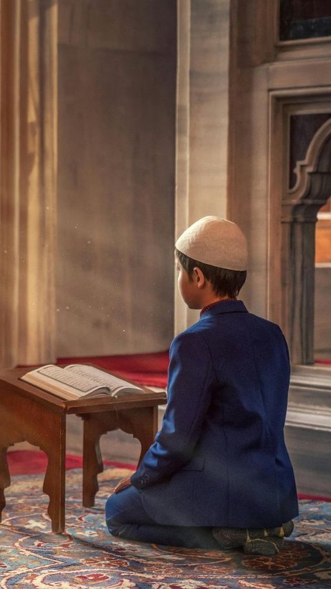 Doa Setelah Membaca Surat Al Waqiah, Lengkap Beserta Artinya