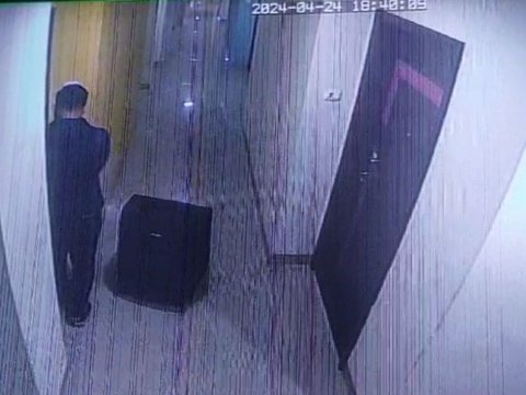 Woman in Suitcase Asks Suspect to Marry Her Before Execution in Hotel Room, Despite Still Having a Husband