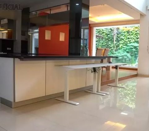 Having a Super Beautiful View, Here's a Portrait of the Kitchen in Ria Ricis' Luxury Home, Now Officially Divorced from Teuku Ryan