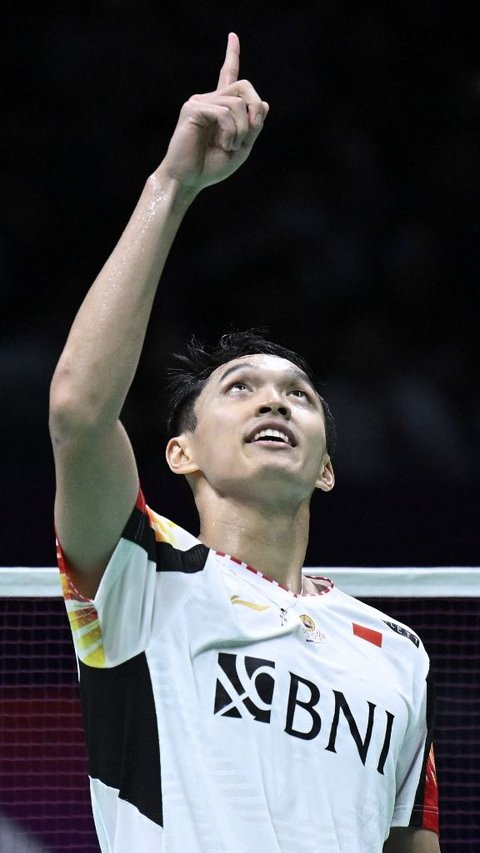 Jojo mampu mengalahkan Cho Geonyeop pada pertandingan ketiga dengan skor 17-21, 21-17, dan 21-10. Foto: Wang Zhao/AFP