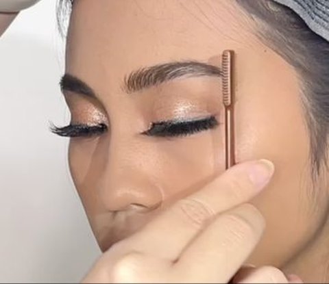 No Need to Frame, Simple Tutorial on How to Shape Thick and Neat Eyebrows