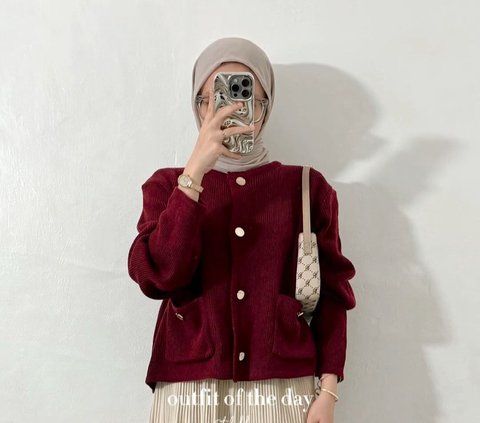 Sweet Look for Hijabers with Maroon Color Combination