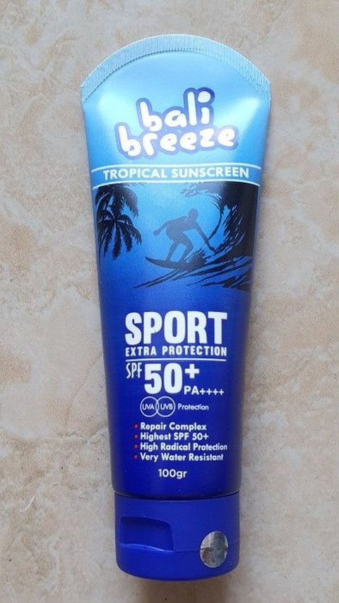 10. Bali Breeze Tropical Sunscreen SPORT SPF 125 PA ++++<br>