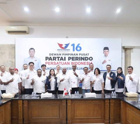 FOTO: Partai Perindo Deklarasikan Dukungan untuk Dominggus-Lokatani di Pilgub Papua Barat 2024