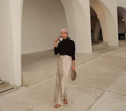 Tips to Make Your Hijab Outfit More Exciting with a Combination of Patterned Skirts