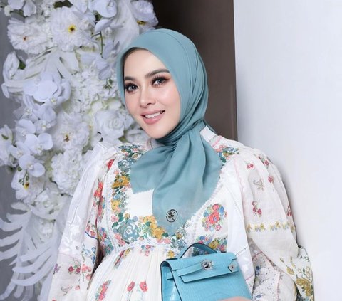 Syahrini's Pregnancy Style with Hermes Shoes and Bag, Costs Reaching Rp 1 Billion