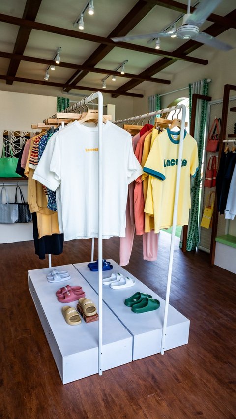 Indulge Your Eyes in a Pop-up Store that Brings the Beach Atmosphere to the Bustle of the City