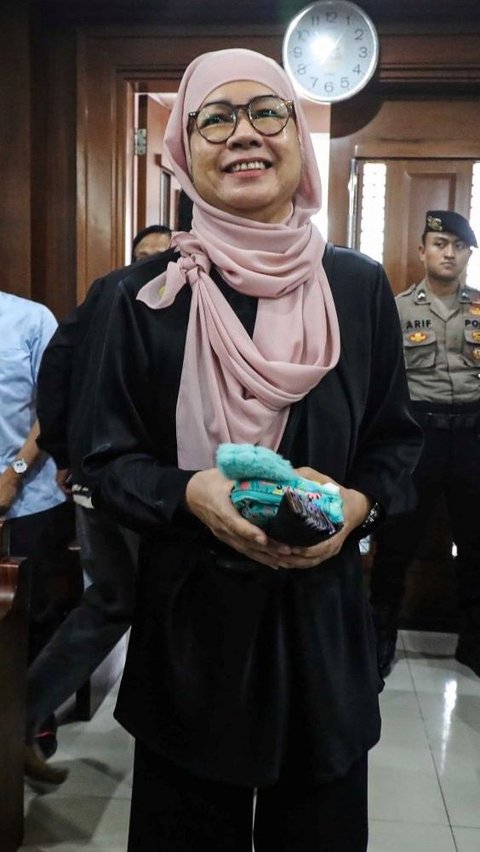 Karen didakwa telah merugikan negara sebesar 113,84 juta dolar AS atau setara dengan Rp1,77 triliun akibat dugaan korupsi pengadaan LNG di Pertamina. Foto: Liputan6.com / Angga Yuniar<br>