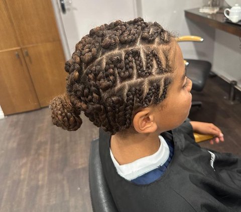 Bocah Laki-Laki Ini Phobia Potong Rambut Sampai Gondrong, Terancam D.O dari Sekolah