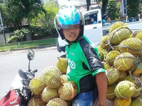 Membawa Durian