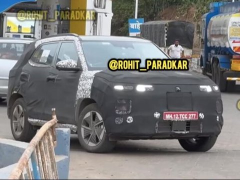 Pada akhir 2024, Hyundai Creta EV yang baru siap diproduksi dengan jarak tempuh hingga 500 km, terlihat dalam spyshot terbaru