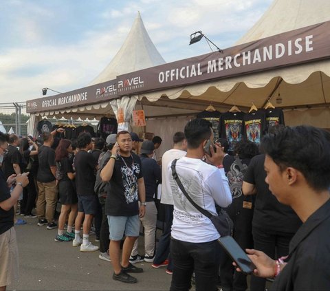 FOTO: Antusiasme Pencinta Musik Keras Hadiri Festival Musik Hammersonic 2024 di Jakarta