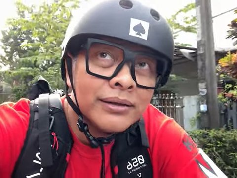 Nostalgia Armand Maulana Muter-muter Pakai Sepeda Pamer Rumah Masa Kecil & Tempat Sekolah 'Dimana TK Gua Sudah Lupa'