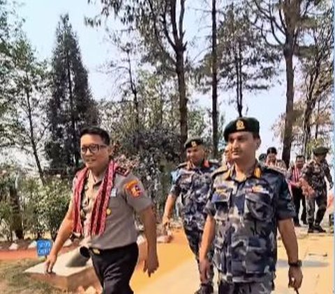 Perekam Video Kegiatan Irjen Krishna Murti di Nepal Napasnya Ngos-ngosan Saat Berjalan Kaki Jadi Sorotan