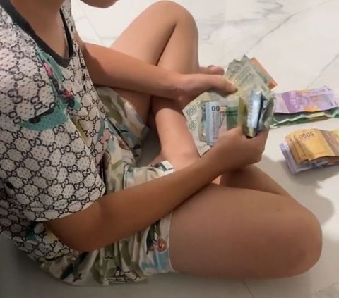 Viral Anak SD Sudah Bisa Cari Uang dan Sisihkan Rezeki untuk Berbagi,  Bikin Sang Ibu Bangga
