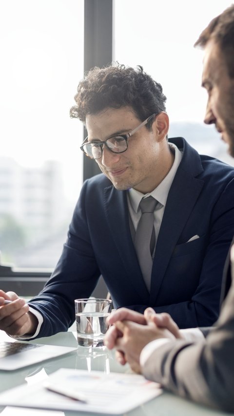 Ilustrasi Karyawan Teladan. (Photo by Rawpixel on Freepik)