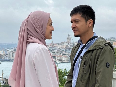 Romantis! Potret Dimas Seto dan Dhini Aminarti saat Jalan-jalan di Turki, jadi Perjalanan Safar Terlama
