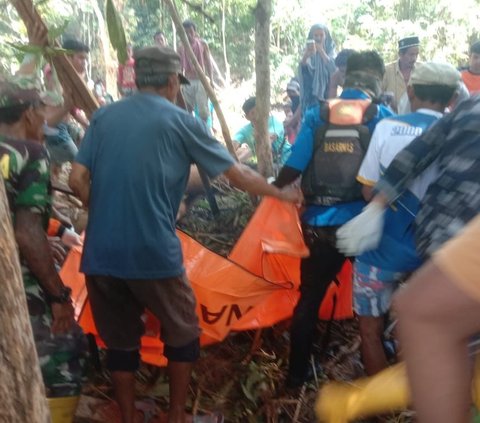 Tim SAR gabungan menemukan satu korban meninggal dunia pasca banjir bandang di Kabupaten Luwu, Sulawesi Selatan. 