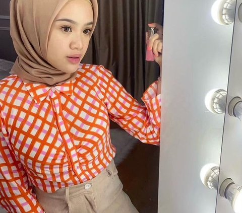 Resmi Lamaran, Ini Sosok Dea Sahirah Calon Istri Chand Kelvin