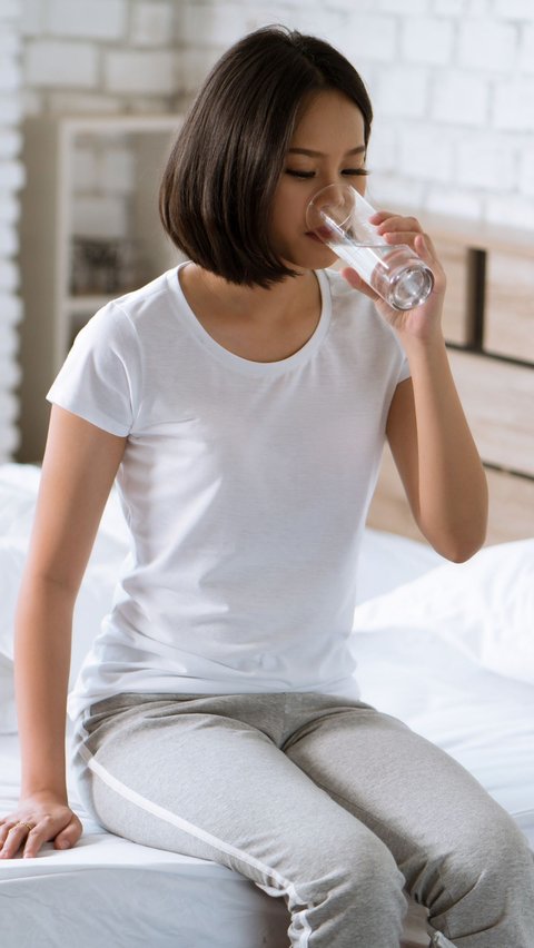 4 Negative Effects of Dehydration, from Obesity to Premature Aging
