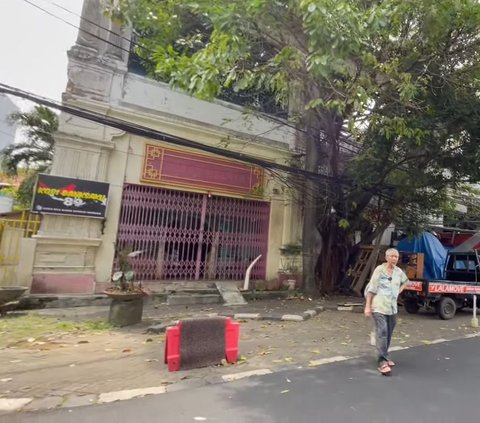 Cerita Bekas Pabrik Kola Peninggalan Belanda di Gang Poseng Pasar Baru, Dulu Warga Bisa Intip Proses Pembuatannya dari Tembok