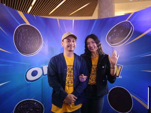 Potret Raditya Dika dan Anissa Aziza di Momen Anniversary Pernikahan ke-6, Banjir Komentar Kocak dari Netizen