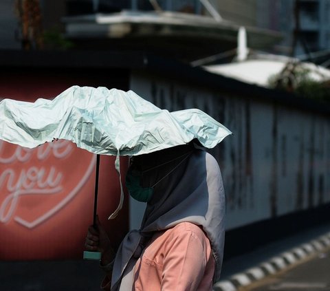 Tips Jaga Kesehatan Tubuh di Tengah Cuaca Panas Jakarta