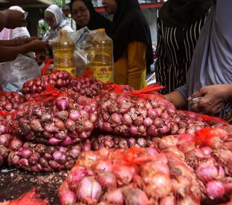 FOTO: Bawang Merah Masih Mahal, Gerakan Pasar Murah Gencar Dilakukan untuk Menekan Harga