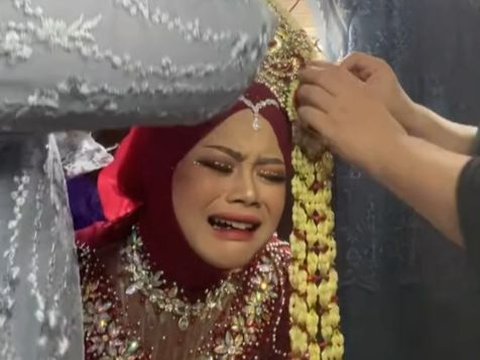 Bride Moment in South Kalimantan Possessed After Makeover, Making Makeup Artist Nervous