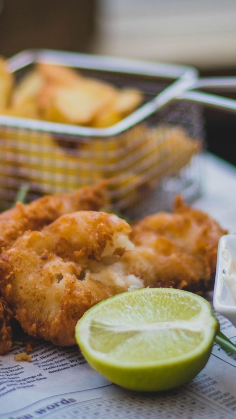 Tanpa Diungkep, Ini Trik Goreng Ayam Biar Lunak dan Bumbu Menyerap Hingga Bagian Terdalam