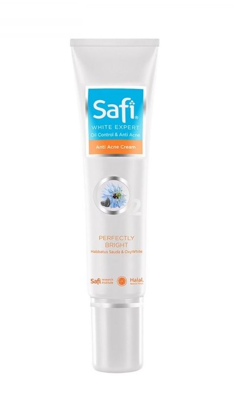 6. Safi White Expert Oil Control & Anti Acne Cream