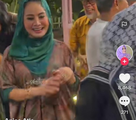 'Anti Tua', Potret Terbaru Ike Nurjanah & Cici Paramida Tampil Bareng, Makin Cantik & Awet Muda