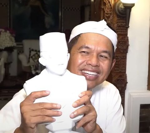 Pembuat Patung Soekarno Tolak Dibayar Rp100 Juta oleh Dedi Mulyadi, Ini Alasannya