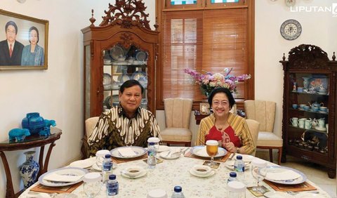 Hal ini disampaikan Muzani untuk menepis isu Presiden Jokowi menjadi penghalang pertemuan Megawati-Prabowo.<br>