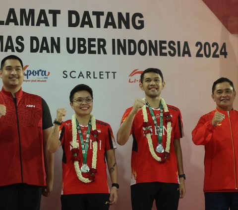 FOTO: Momen Tim Thomas dan Uber Indonesia Disambut Hangat Saat Tiba di Tanah Air