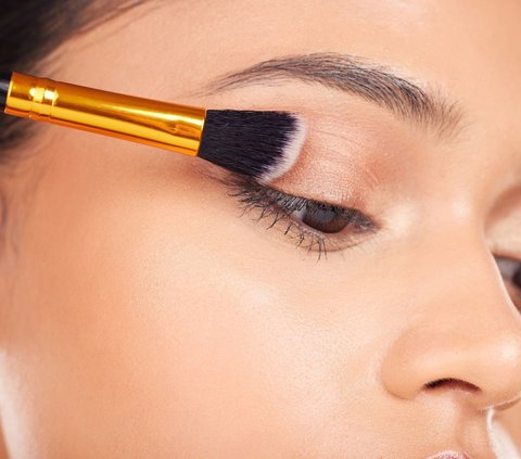 Using Eyeshadow According to Skin Tone, Eyes Look More Radiant