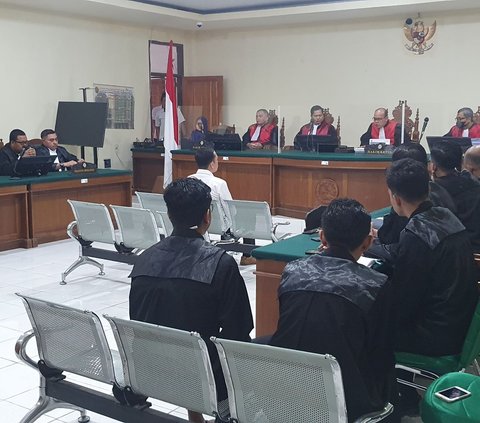 4 Terdakwa Korupsi Tambang Nikel PT Antam Tbk di Blok Mandiodo Divonis 4 hingga 7 Tahun Penjara