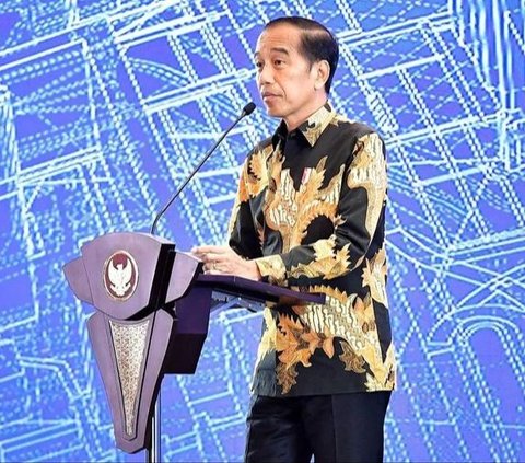 Jokowi soal Pabrik Sepatu Bata Tutup: Mungkin Kalah Saing dengan Barang Baru