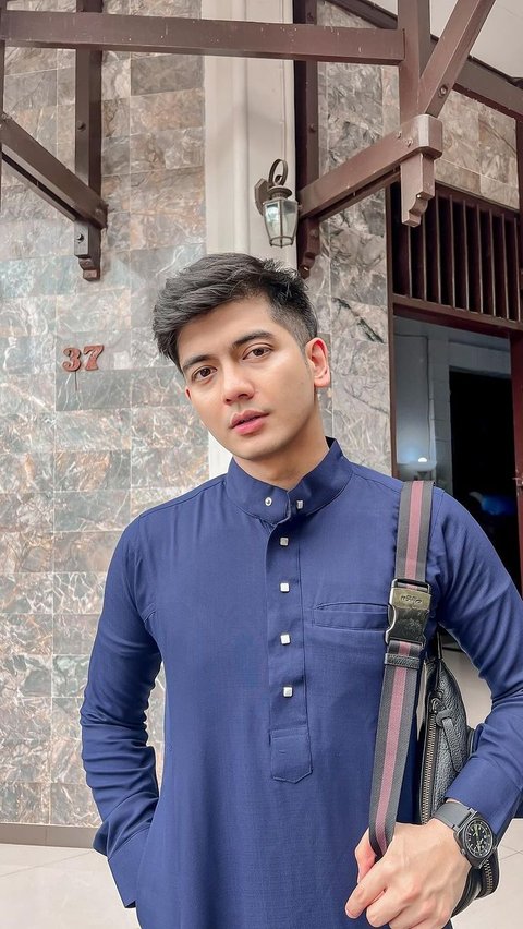 Teuku Ryan Reveals the Reason behind His Mother's Request to Not Work During Ramadan that Offended Ria Ricis