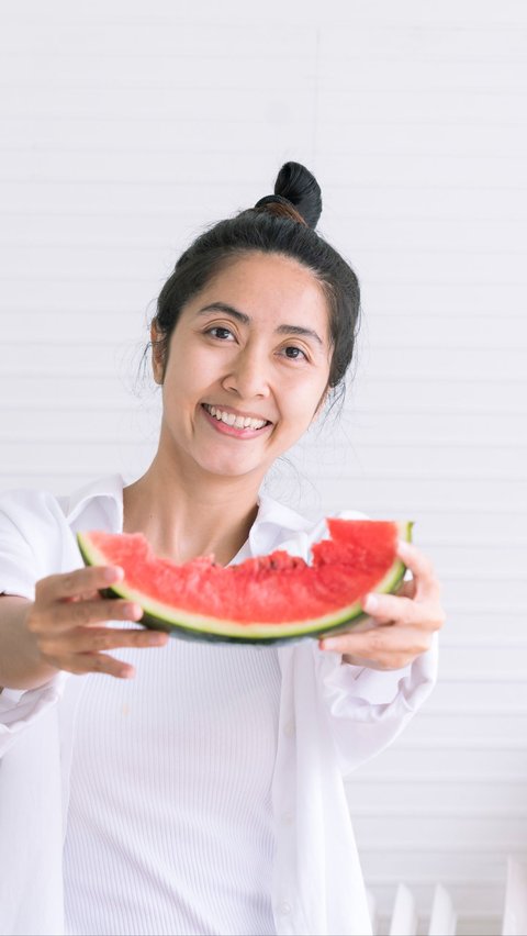 Watermelon, a Dehydration Preventing Fruit When Hot Temperature Strikes
