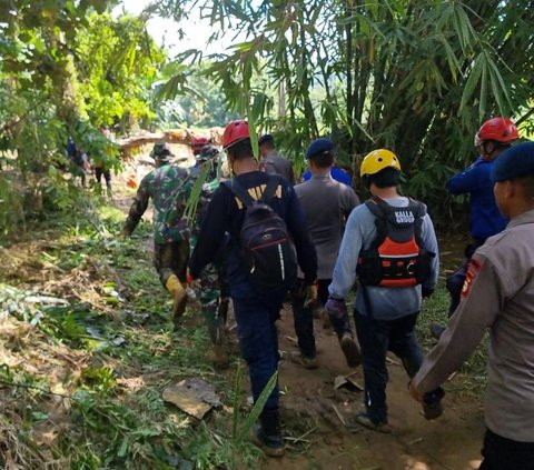 Basarnas Temukan Jasad 2 Korban Banjir Bandang Luwu, Total Korban Jiwa 13 Orang