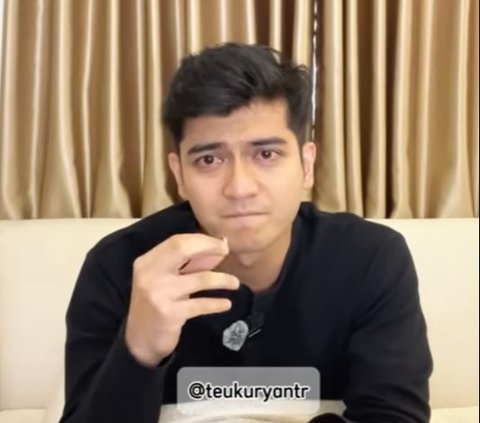 Crying while taking off the wedding ring, Teuku Ryan: I willingly let you go