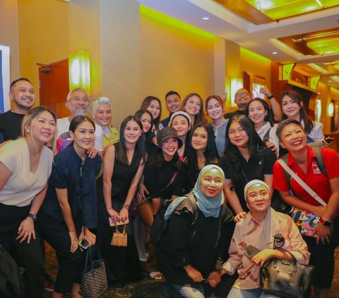 Keseruan Nonton Glenn Fredly The Movie Bareng Pengurus dan Kader PSI