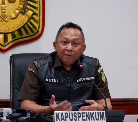 Kejagung Periksa Mantan Plh. Kantor Wilayah DJBC Riau Terkait Perkara Impor Gula PT SMIP